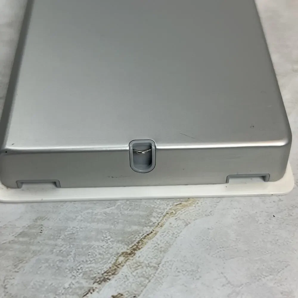 MacBook Rechargeable Battery A1185 Apple OEM UNTESTED - FOR PARTS or REPAIR
